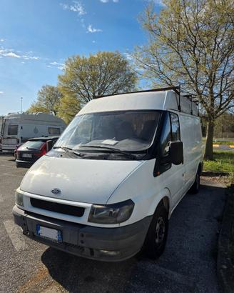 FURGONE TRANSIT da riparare