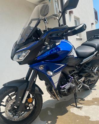 Tracer 900