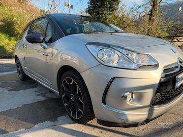 DS 3 1.2 VTi 82 Just Black – Full Optional – 2013