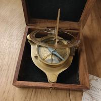 Bussola con meridiana