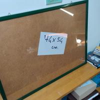 cornice in legno verde brillante, con vetro