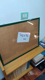 cornice in legno verde brillante, con vetro