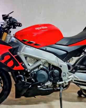 Aprilia Tuono V4 