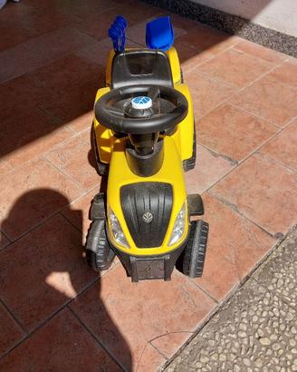 trattore giocattolo