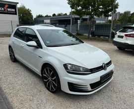 Volkswagen Golf 7 GTD 2.0 TDI 184cv S&S