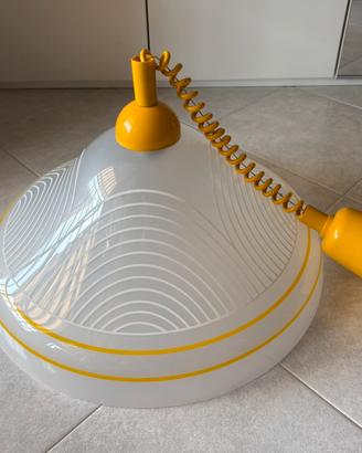 Lampadario a sospensione vintage.