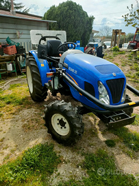 New Holland boomer 35