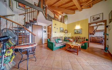 TRILOCALE MANSARDATO LIBERO SUBITO