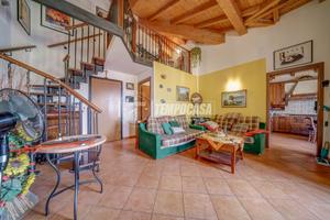 TRILOCALE MANSARDATO LIBERO SUBITO