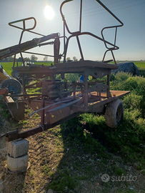 Carro raccolta trainato