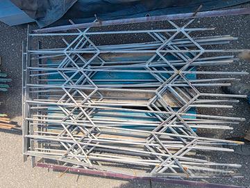 Inferriate  4 pezzi da sistemare