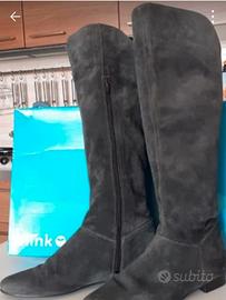 Stivali scamosciati