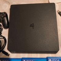 PS4 Slim + giochi + 3 Joystick
