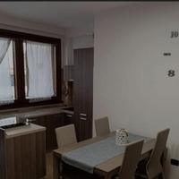 Splendido piano terra con giardino via deledda