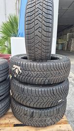 Gomme Pirelli