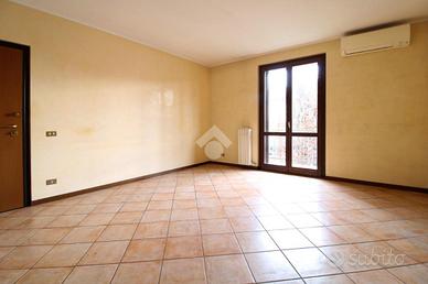 3 LOCALI A SAN MARTINO SICCOMARIO