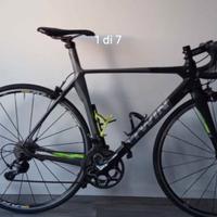 bici da corsa in carbonio 
