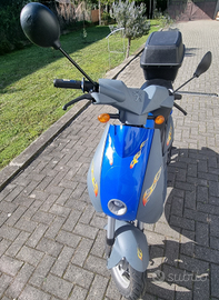 Scooter Peugeot Ludix