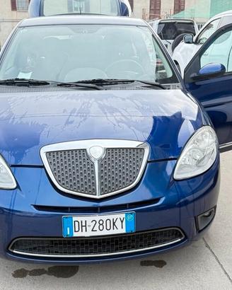 Lancia Ypsilon 1.2 Oro Giallo