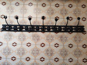 Attaccapanni rustico in ferro battuto