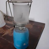 Vecchia lampada a gas