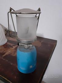 Vecchia lampada a gas