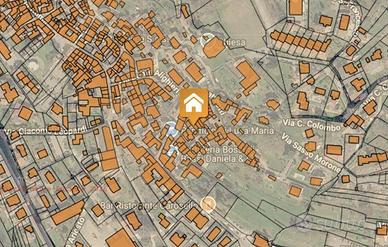 Immobile in asta di 223 m² con più di 5 locali a C