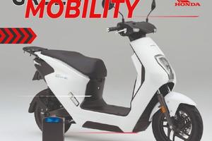 Honda EM1 e NUOVO A KM-ZERO