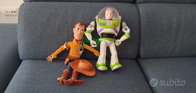 toy story 4 buzz lightyear e woody