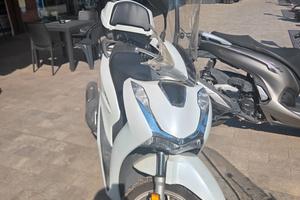 Honda SH 150 abs 2017 EUROSCOOTER esamino permuta 