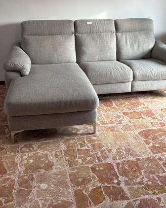 Divano grigio in tessuto, Divani & Divani