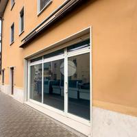 NEGOZIO A CALVISANO
