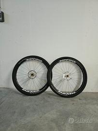 Ruote Damil Crest in carbonio