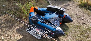 Belly boat decathlon più motore e portacanne