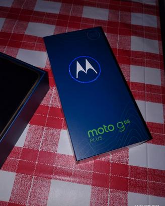 Motorola 5g plus