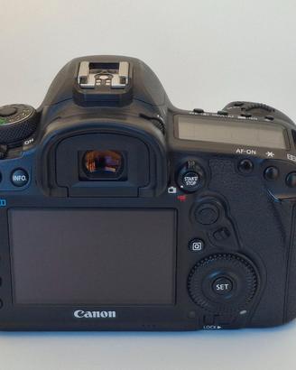 Canon 5D Mark IV  36.000 scatti + tanti accessori