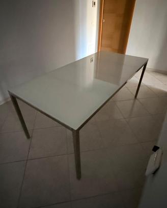 tavolo / scrivania
