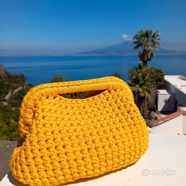clutch gialla