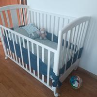 Lettino Foppapedretti in legno con cassettone