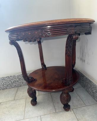 Tavolino in legno antico