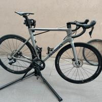 Bici da corsa Basso Astra carbonio