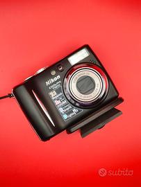 Nikon Coolpix 7900 Fotocamera Compatta | Anno 2005