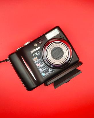 Nikon Coolpix 7900 Fotocamera Compatta | Anno 2005