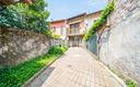 terratetto-con-giardino-e-posti-auto-via-madonnin