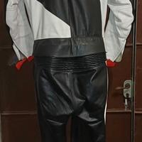tuta in pelle 