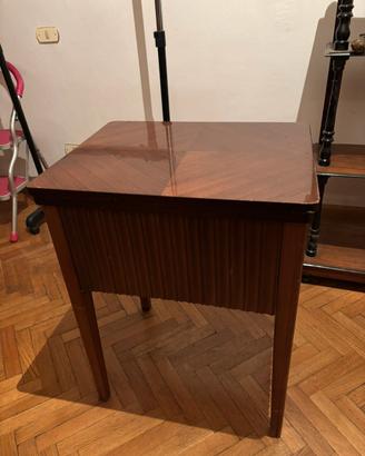 Mobile macchina da cucire