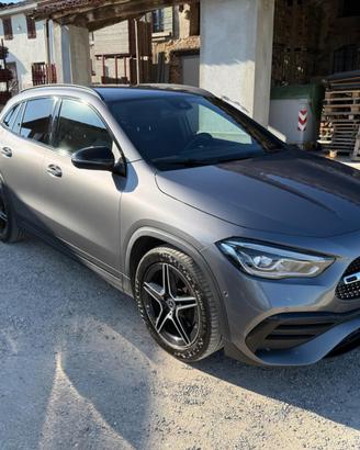 Mercedes-Benz GLA 200 d Premium 150 CV