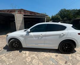 Alfa Romeo Stelvio 2.2 turbo d - business Q4 210cv
