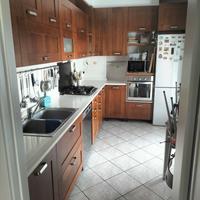 Cucina  accessoriata di elettrodomestici