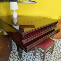 pianoforte mezza coda 